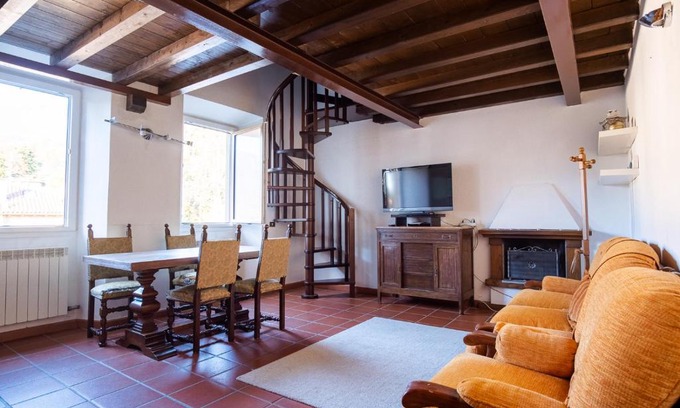 Luvinate Apartamento | Appartamento in corte nel verde del golf club