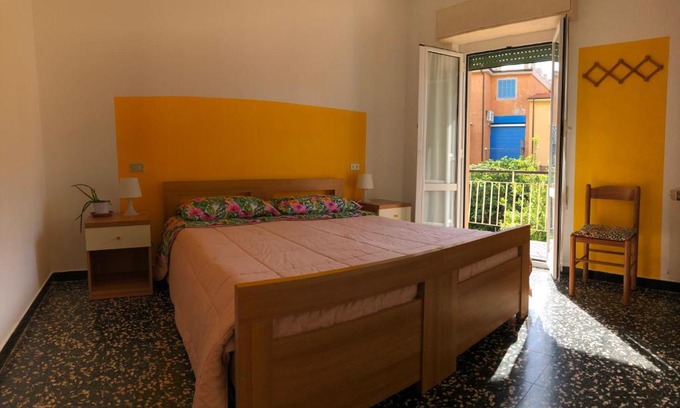 Spotorno Apartamento | Appartamento in pieno centro a 100m dal mare