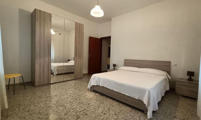Montesilvano Apartamento | Appartamento luminoso in zona centrale