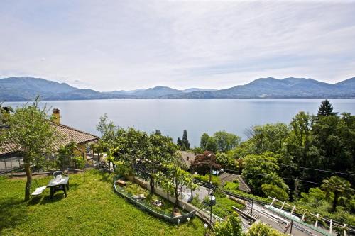 Cannero Riviera Apartamento | Appartamento Magdalena