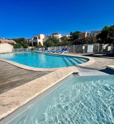Lumio Apartamento | Appartamento Mirella con piscina