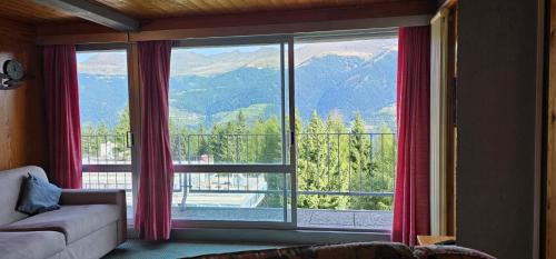 Marilleva 900 Apartamento | Appartamento panoramico con vista sulle montagne e accesso diretto alle piste