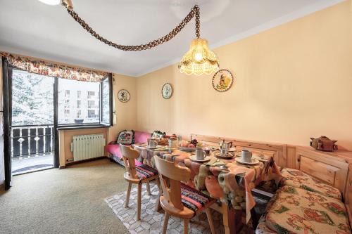 Sauze d'Oulx Apartamento | Appartamento Pian dei Larici - Happy Rentals