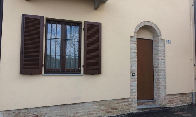 Neive Apartamento | Appartamento Riva
