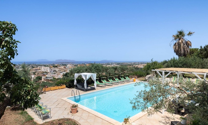 Marsala Apartamento | Appartamento Sunrise Palm Carrub...
