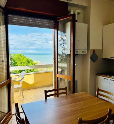 Gabicce Mare Apartamento | APPARTAMENTO VISTA MARE -E- con 2 camere da letto -Residence azzurro
