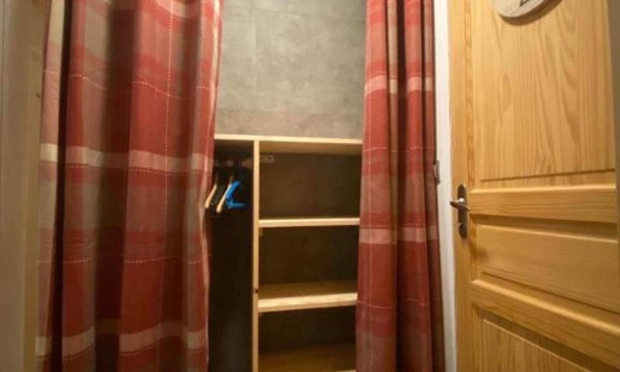 Saint-Jacques-des-Blats Apartamento | Appartement Style Chalet 12 Personnes