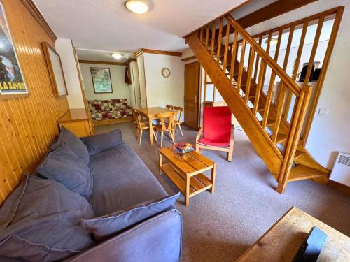 Saint-Martin-de-Belleville Apartamento | Appartement lumineux pour 6, à 50m des pistes et des commerces, St Martin de Belleville. - FR-1-452-139