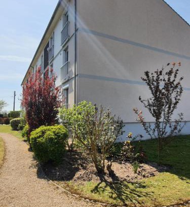 Saint-Etienne-du-Rouvray Apartamento | Appartement 6 couchages environnement paisible