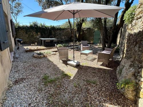 Sainte-Anastasie Apartamento | Appartement cosy Sainte Anastasie