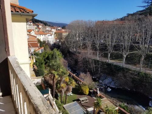 Amelie-les-Bains-Palalda Apartamento | Appartement cure ou vacances avec WIFI et parking et à 100m des thermes