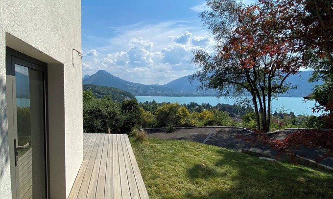Menthon-Saint-Bernard Apartamento | Appartement Neuf Avec Superbe vue sur le lac Dannecy