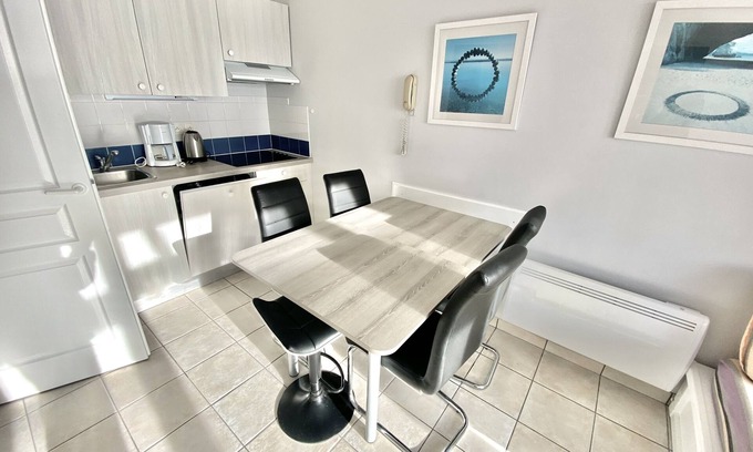 Chateau-d'Olonne Apartamento | C107 Front de mer piscine-Apartamento-Apartamento-Baño con bañera-Balcón
