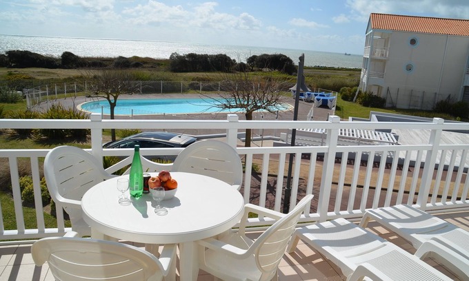 Chateau-d'Olonne Apartamento | C105 Front de mer-Apartamento-Apartamento-Baño con bañera-Balcón