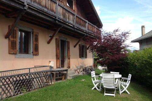 Saint-Gervais-les-Bains Apartamento | Appartement spacieux proche des télécabines et du centre ville avec jardin privé