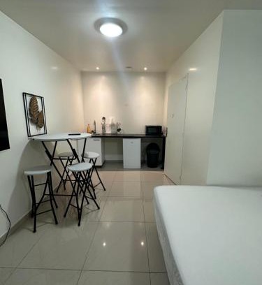 Livry-Gargan Apartamento | Appartemen jolie livry