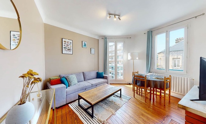 Anatole France Danton Apartamento | Appartement à Deux pas de la Gare