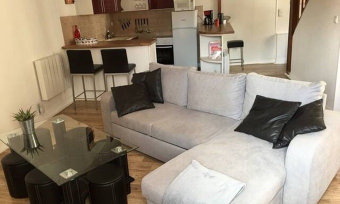 Briare Apartamento | Appartement 2 Chambres & Fibre à 5 Minutes du Pont Canal