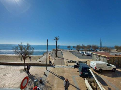 Le Grau-dʼAgde Apartamento | Appartement 2 pièces cabine, 4 couchages, vue mer, à 20 m de la plage - Grau d'Agde - FR-1-423-194
