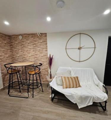 Plateau — Pyramide Apartamento | Appartement 2 pièces en souplex