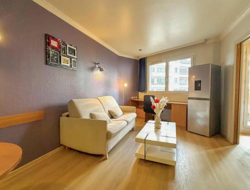 Faubourg de l'Arche Apartamento | Appartement 2P Balcon proche La Defense Arena Parking Gratuit