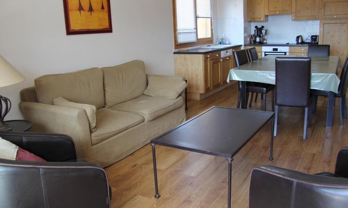 Saint-Jean-de-Sixt Apartamento | Appartement 3 chambres avec balcon en centre village, proche La Clusaz et Le Grand Bornand - FR-1-459-161