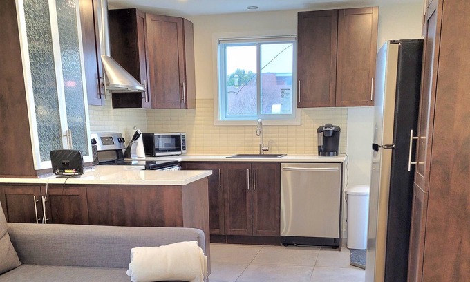 Laval-des-Rapides Apartamento | Appartement 3 Chambres, Proche du Métro