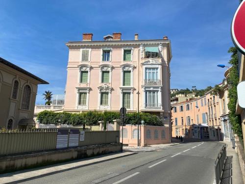 Beaulieu-sur-Mer Apartamento | Appartement 3 pièces 5 min plage