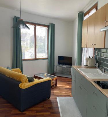 Luc-sur-Mer Apartamento | Appartement 35 m2 1er étage 200 m de la mer avec jardin