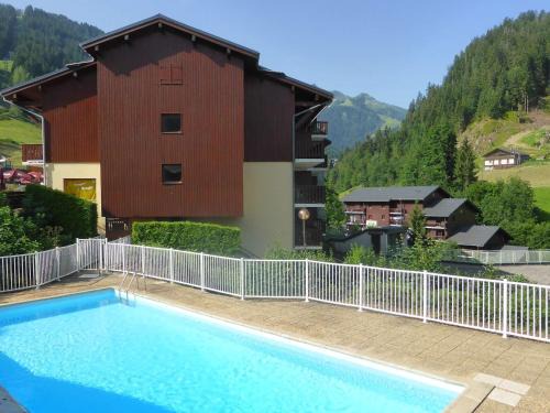 Areches Apartamento | Appartement 4-6 pers, Beaufort, prox. pistes, piscine été, parking, animaux OK, bien équipé - FR-1-342-151