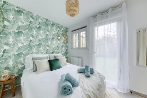 La Courneuve Apartamento | Appartement - 4 personnes - Parking Privé - Métro 7 - Rer B