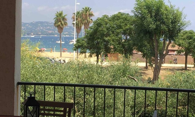 Cote d'Azur- French Riviera Apartamento | Appartement 4 personnes, vue mer exceptionnelle sur le golf de St Tropez
