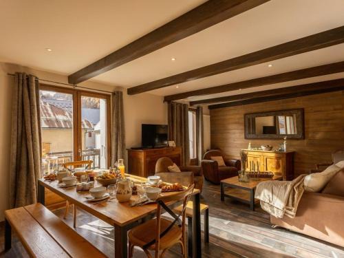 Valloire Apartamento | Appartement 4 pièces pour 8/9 personnes, exposé Sud, au centre de Valloire, proche télécabine et loisirs - FR-1-263-216