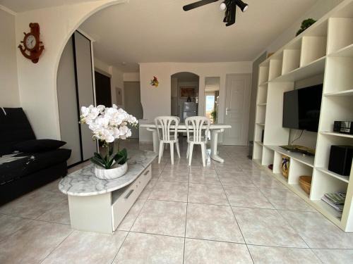 Sainte-Marie-Plage Apartamento | Appartement 50 m de la plage vue mer