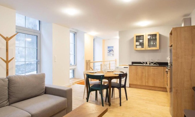 Cauterets Apartamento | Appartement 7 pers, Centre Cauterets, Parking, WIFI, Luge, Proche Pistes - FR-1-401-181