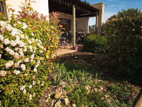Saumane-de-Vaucluse Apartamento | Appartement au coeur du Golf de Saumane