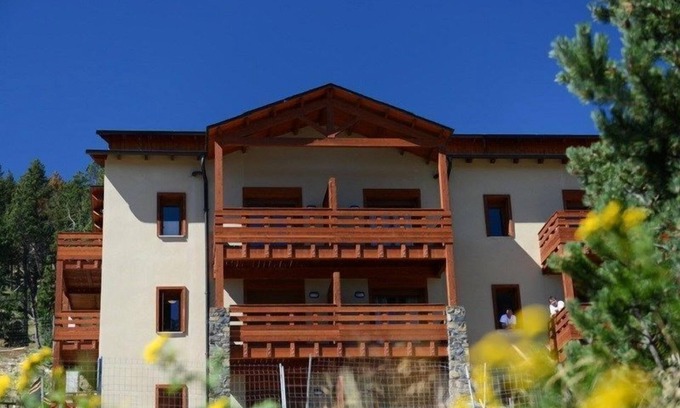 Les Angles Condominio | Appartement Abordable Pour 8 | Accès Piscine