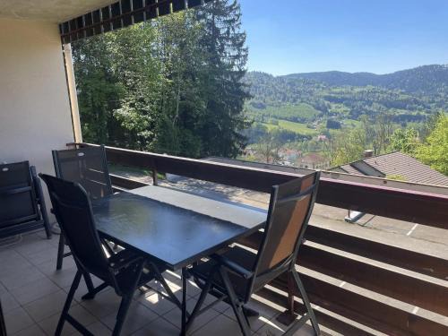 Le Tholy Apartamento | Appartement accueillant aux Tholy 31 m² vue montagne