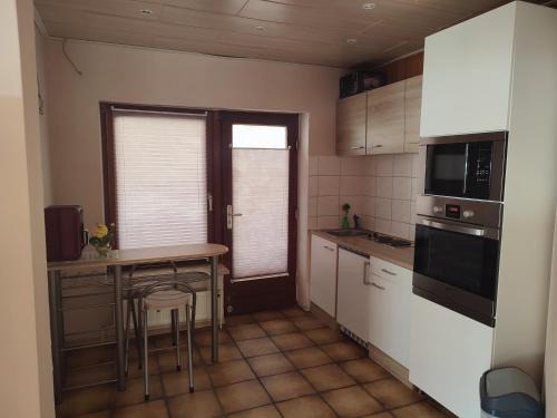 Winkel Apartamento | Appartement am Waldesrand