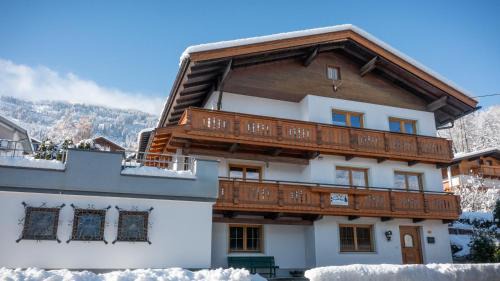 Fuegen Apartamento | Appartement Anja
