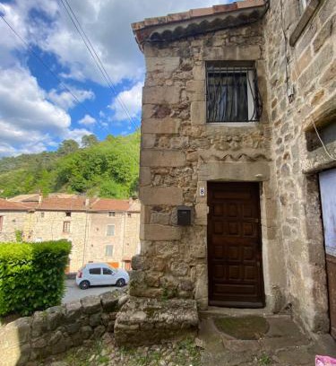 Largentiere Apartamento | Appartement atypique