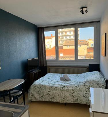 Faubourg Saint-Jacques Apartamento | Appartement au coeur de Valence 32