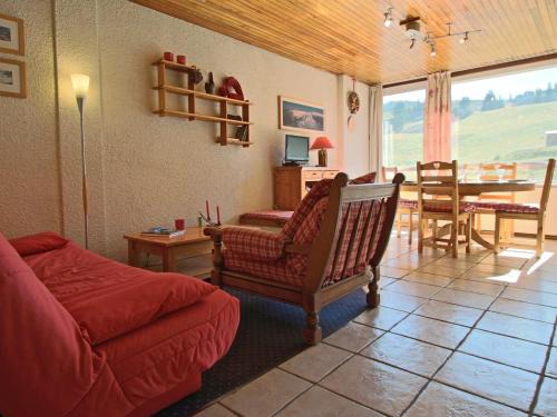 Chamrousse Apartamento | Appartement au pied des pistes avec parking et cuisine équipée à Chamrousse - FR-1-549-11