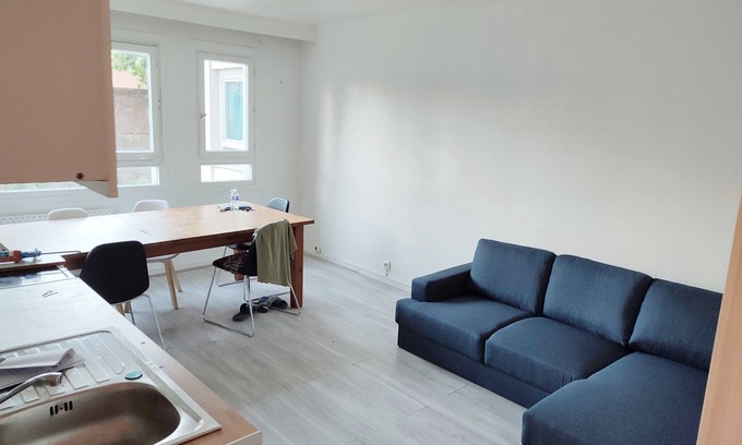 Quartier de la Goutte-d'Or Apartamento | Appartement au Pied du Métro sur Jardin !