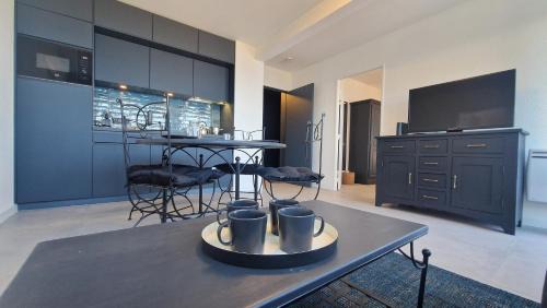 Evian-les-Bains Apartamento | Appartement avec piscine Bleu du Lac