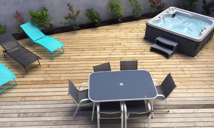 Lecci Casa | Appartement avec jacuzzi