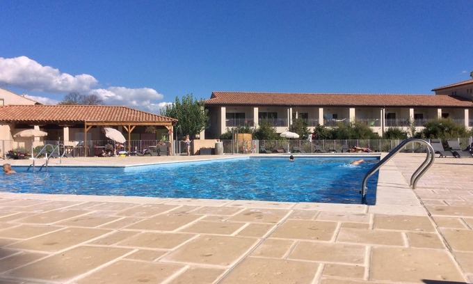 Azille Apartamento | Appartement Avec Piscine au Bord du Canal du Midi et à 5mn du lac de Jouarres