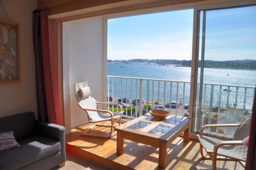 Tregastel Apartamento | Appartement avec SUPERBE VUE MER et terrasse, à 100m plages à TREGASTEL - Ref 97