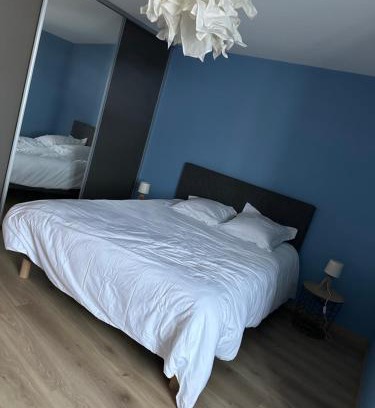 Saint-Antheme Apartamento | Appartement balcon