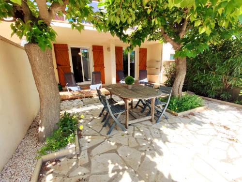 La Cote Radieuse Apartamento | Appartement calme avec jardin privatif - 3 -